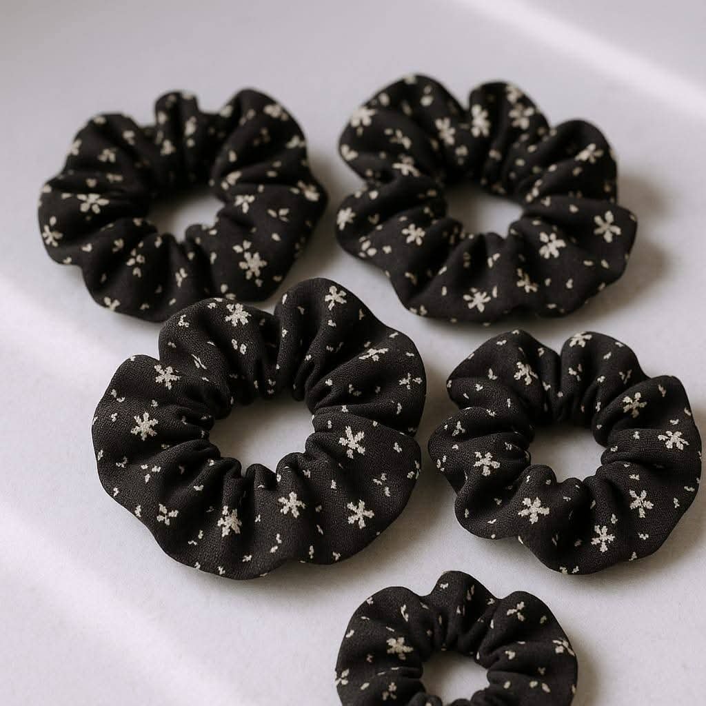 Printed Scrunchie Polka