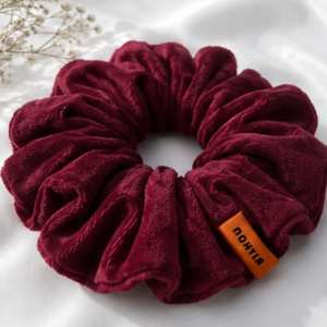red-velvet-scrunchie